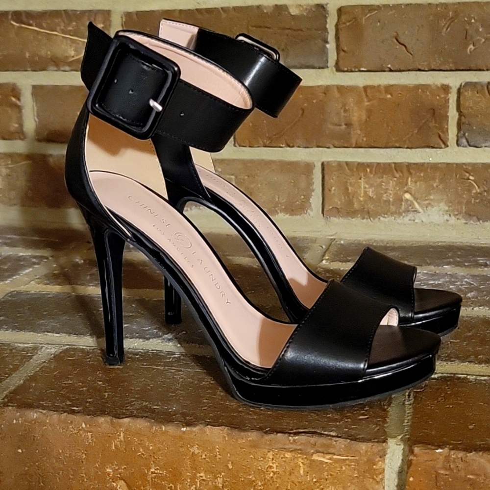 Chinese Laundry Black Strappy Heels Womens 6